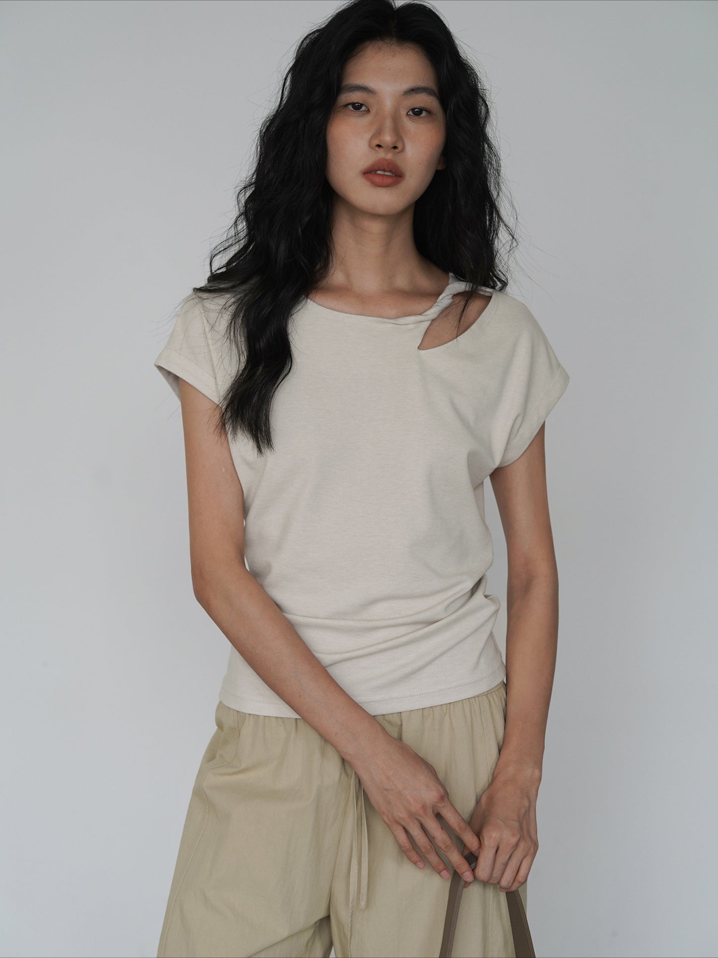 ショルダーラウンドネックデザインTシャツ 2075