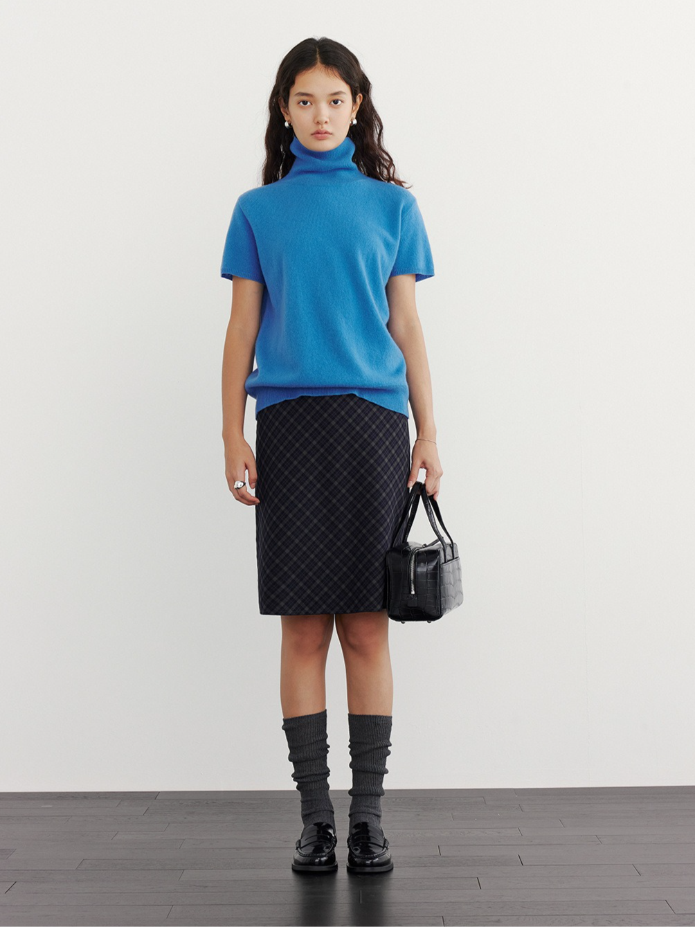 HALF-SLEEVE TURTLENECK KNIT 2126