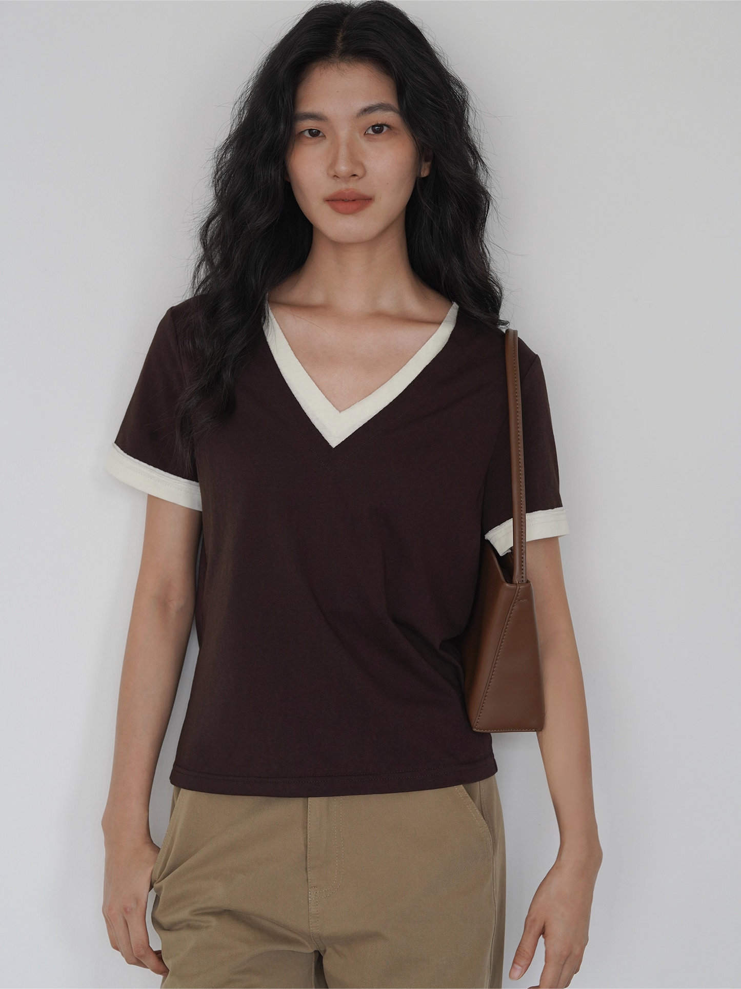 VネックバイカラーTシャツ 2095