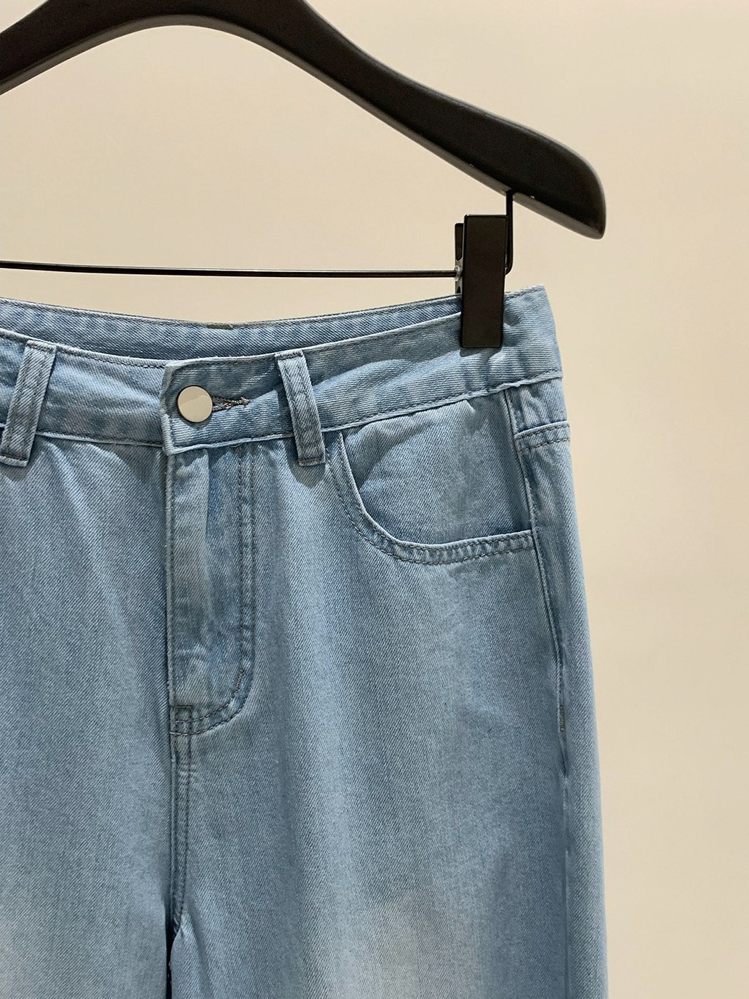 STRAIGHT SOFT-WASH DENIM 2134