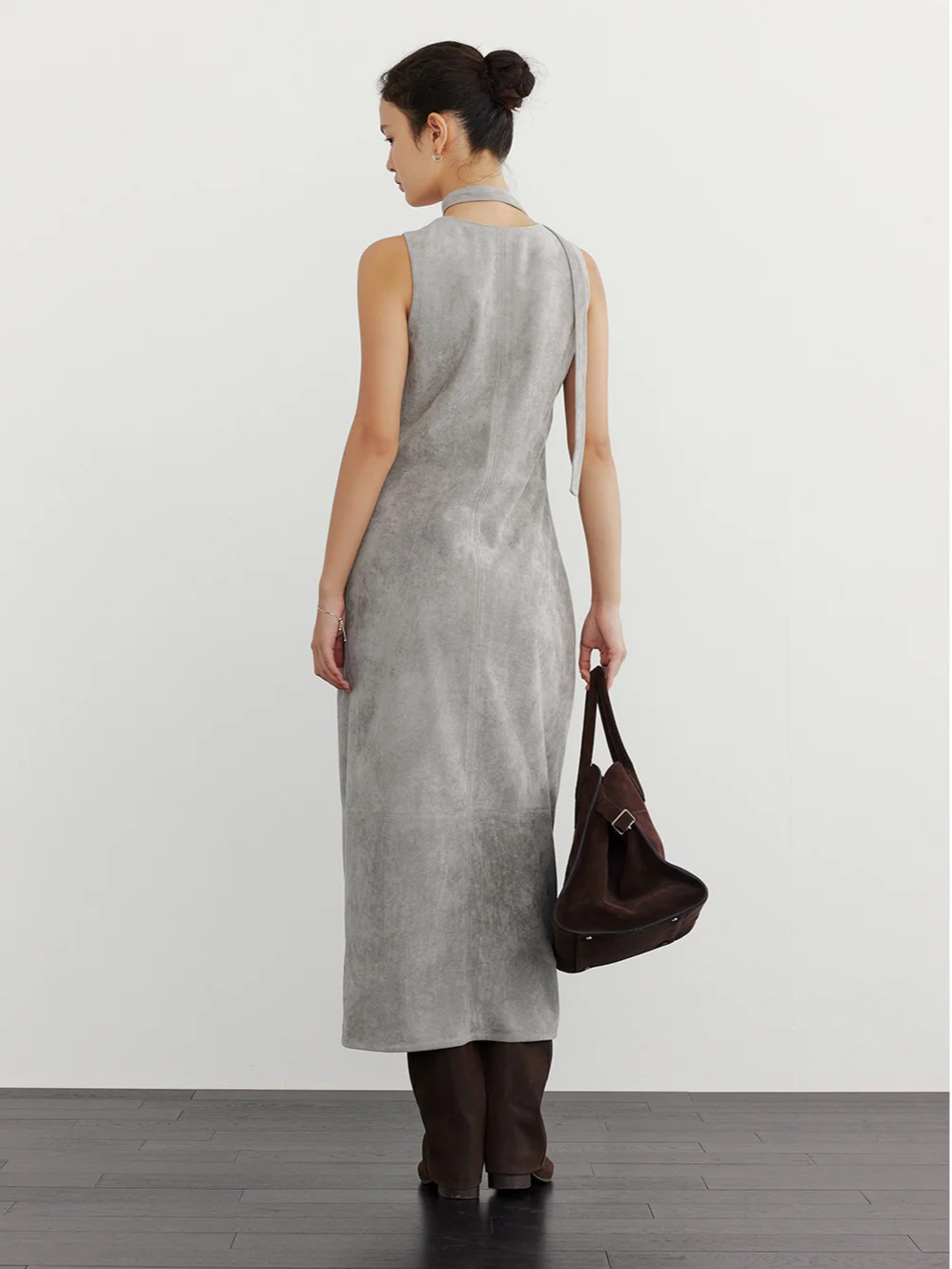 SUEDE TIE-NECK SLEEVELESS ONEPIECE 2125
