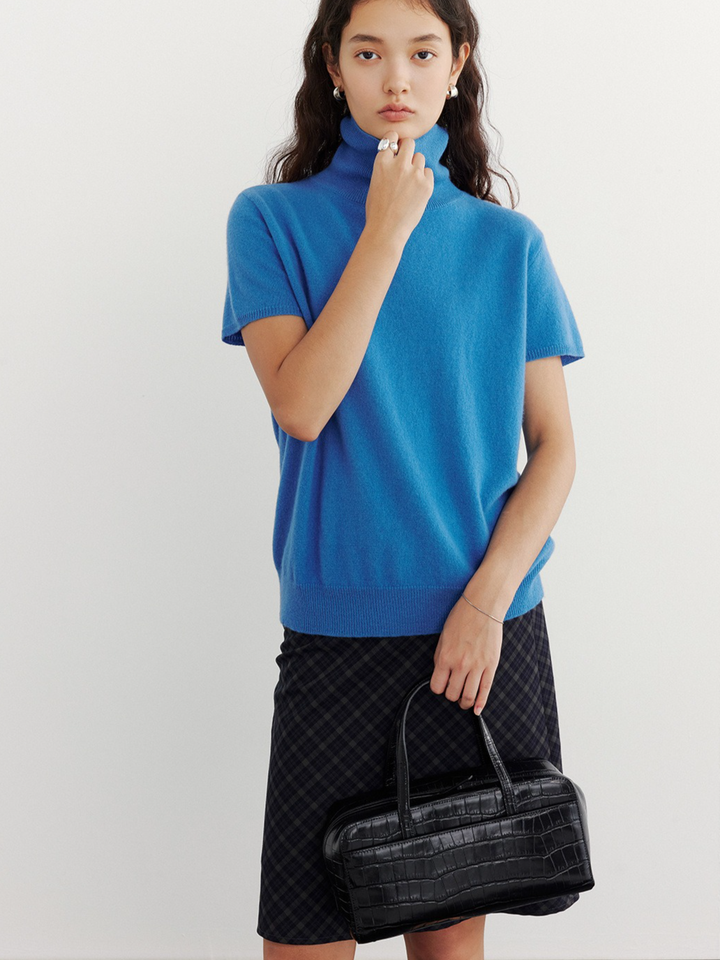 HALF-SLEEVE TURTLENECK KNIT 2126