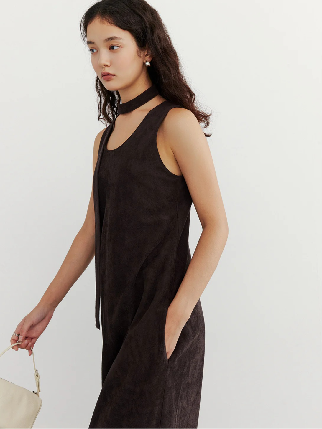SUEDE TIE-NECK SLEEVELESS ONEPIECE 2125