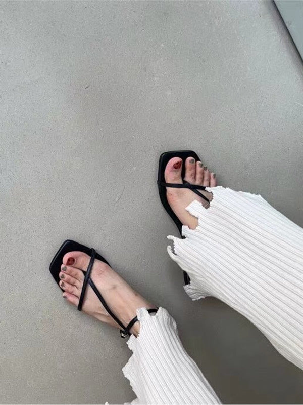 ストラップラインサンダル 1600