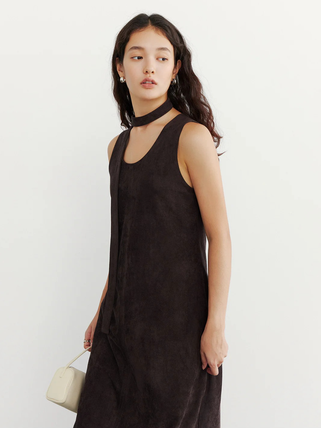 SUEDE TIE-NECK SLEEVELESS ONEPIECE 2125