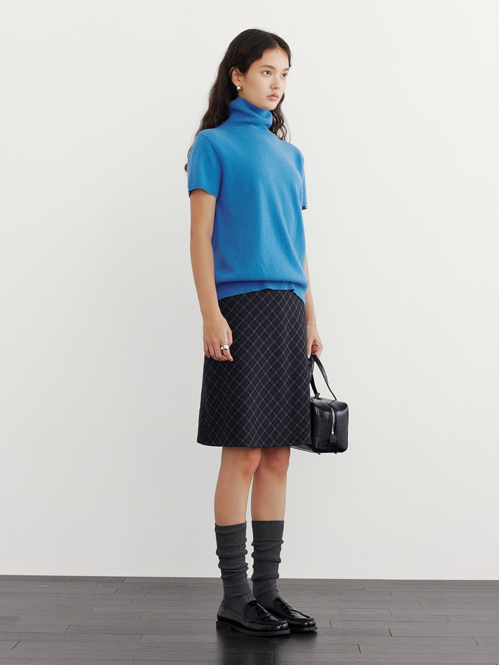 HALF-SLEEVE TURTLENECK KNIT 2126