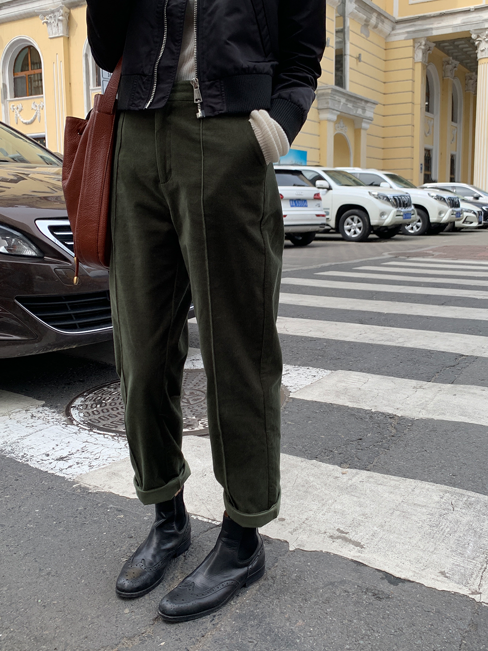 センタープレスベルベットテーパードパンツ 1238