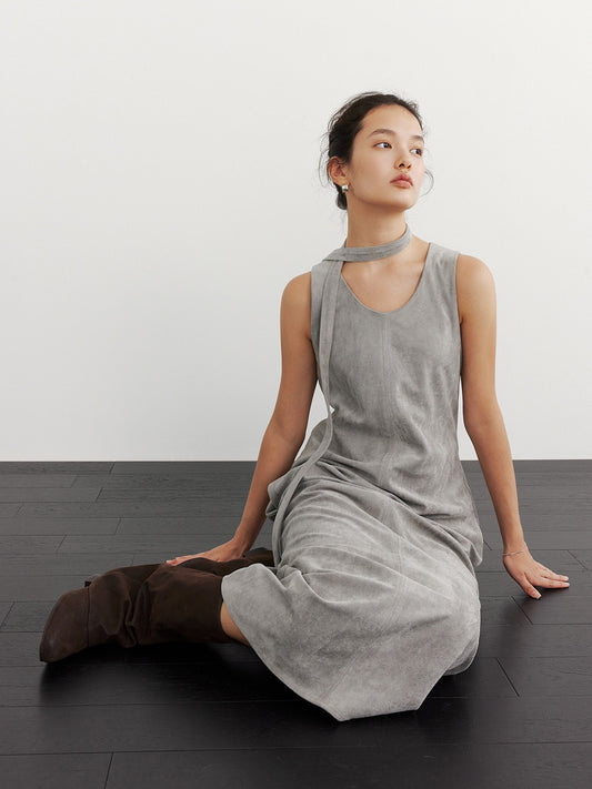 SUEDE TIE-NECK SLEEVELESS ONEPIECE 2125