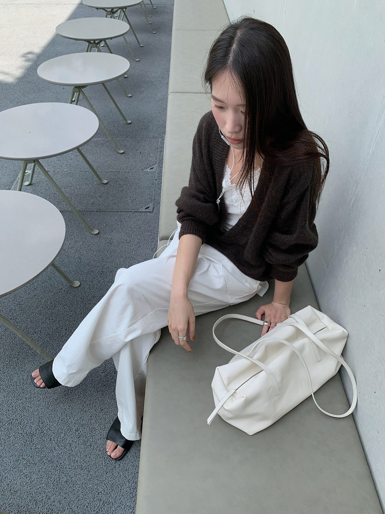 MOHAIR DEEP V-NECK KNIT 2465
