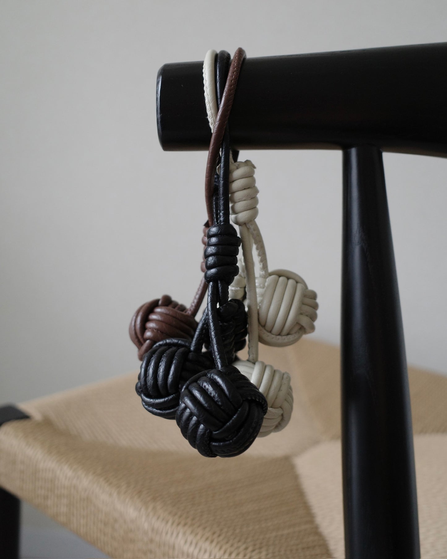 ツインオーブチャーム 2205