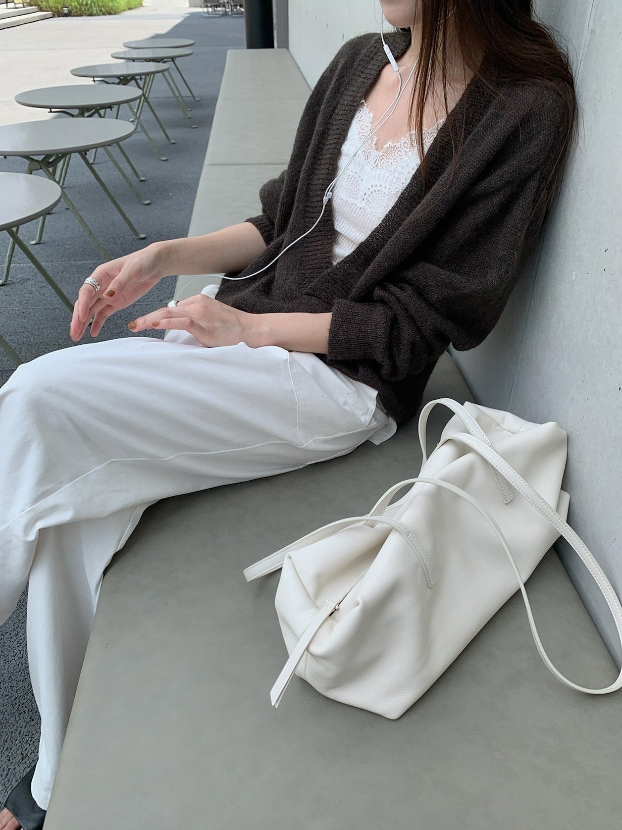 MOHAIR DEEP V-NECK KNIT 2465