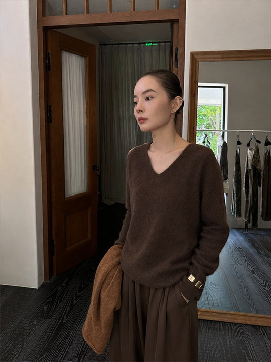 SOFT V-NECK KNIT 2511