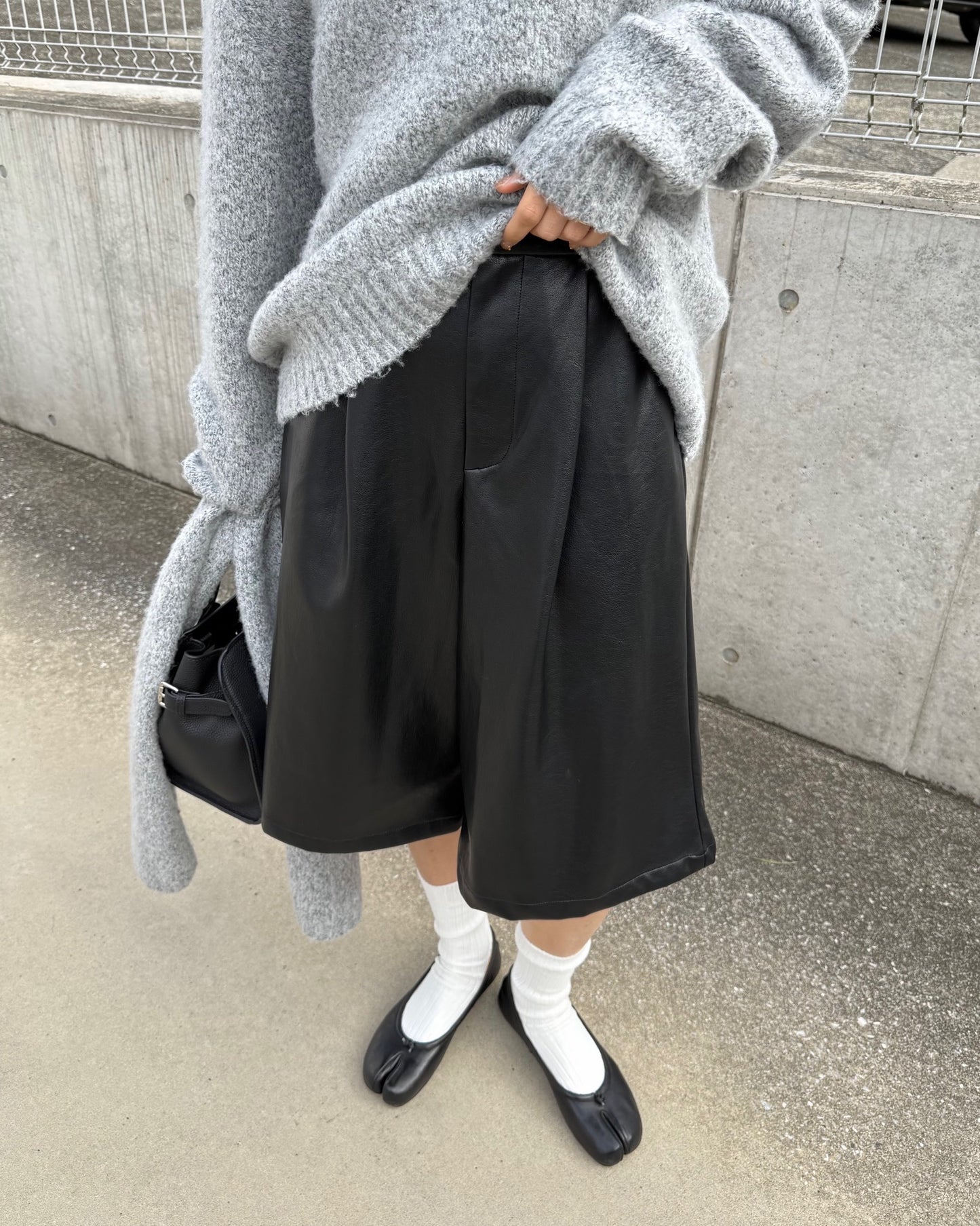 フェイクレザーガウチョパンツ 2225