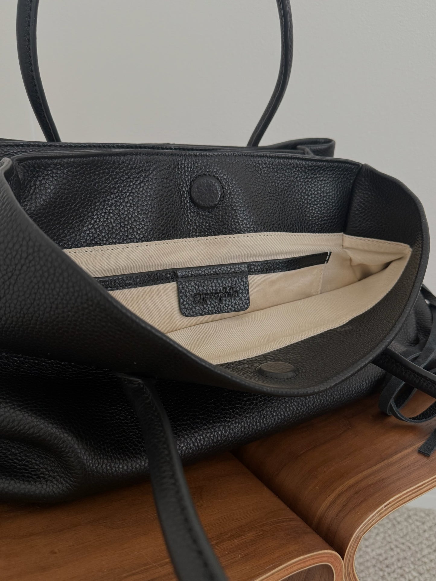 ESSENTIAL LARGE BAG 2494