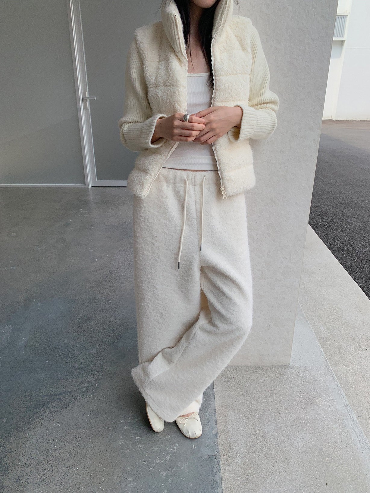 PRESSED WOOL PANTS 2520