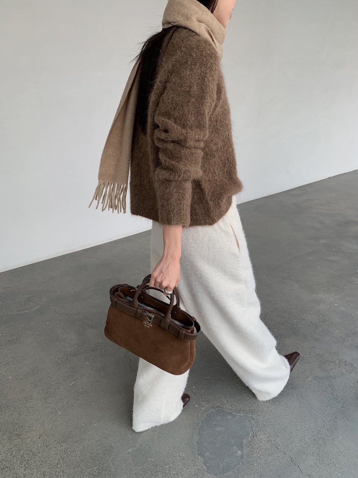 PRESSED WOOL PANTS 2520