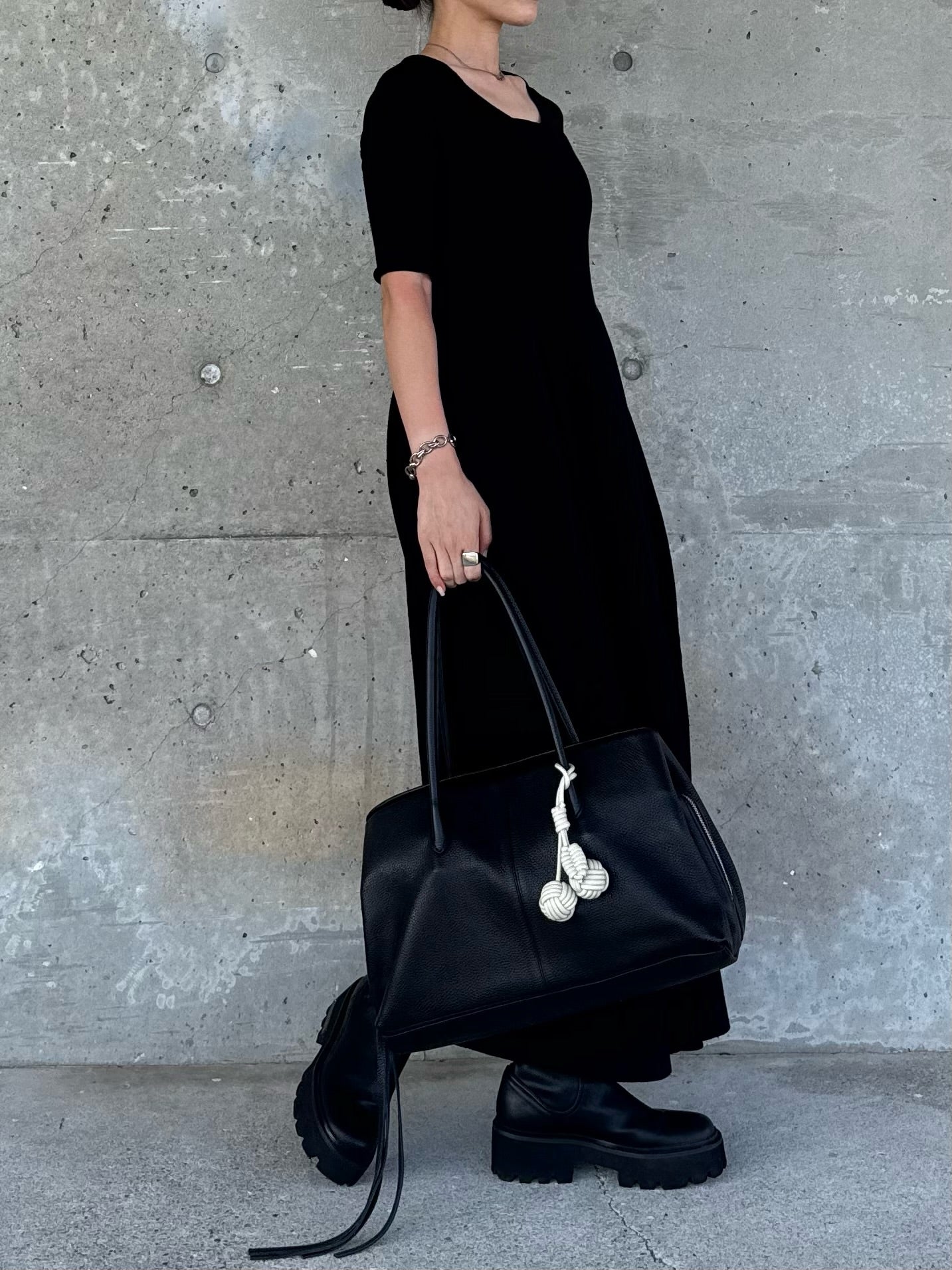 ESSENTIAL LARGE BAG 2494