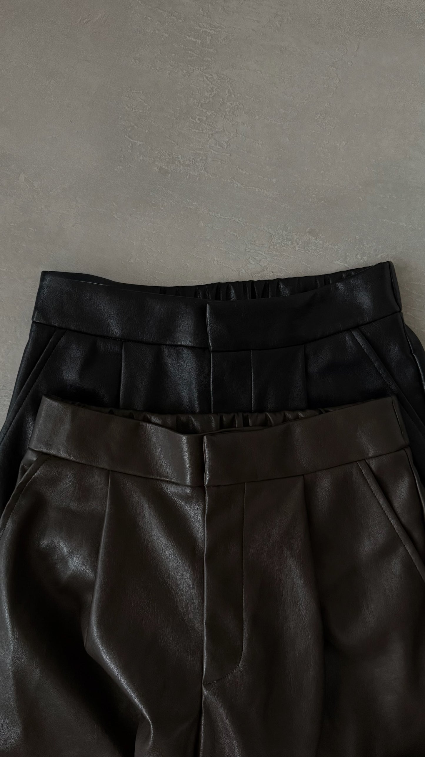 フェイクレザーガウチョパンツ 2225