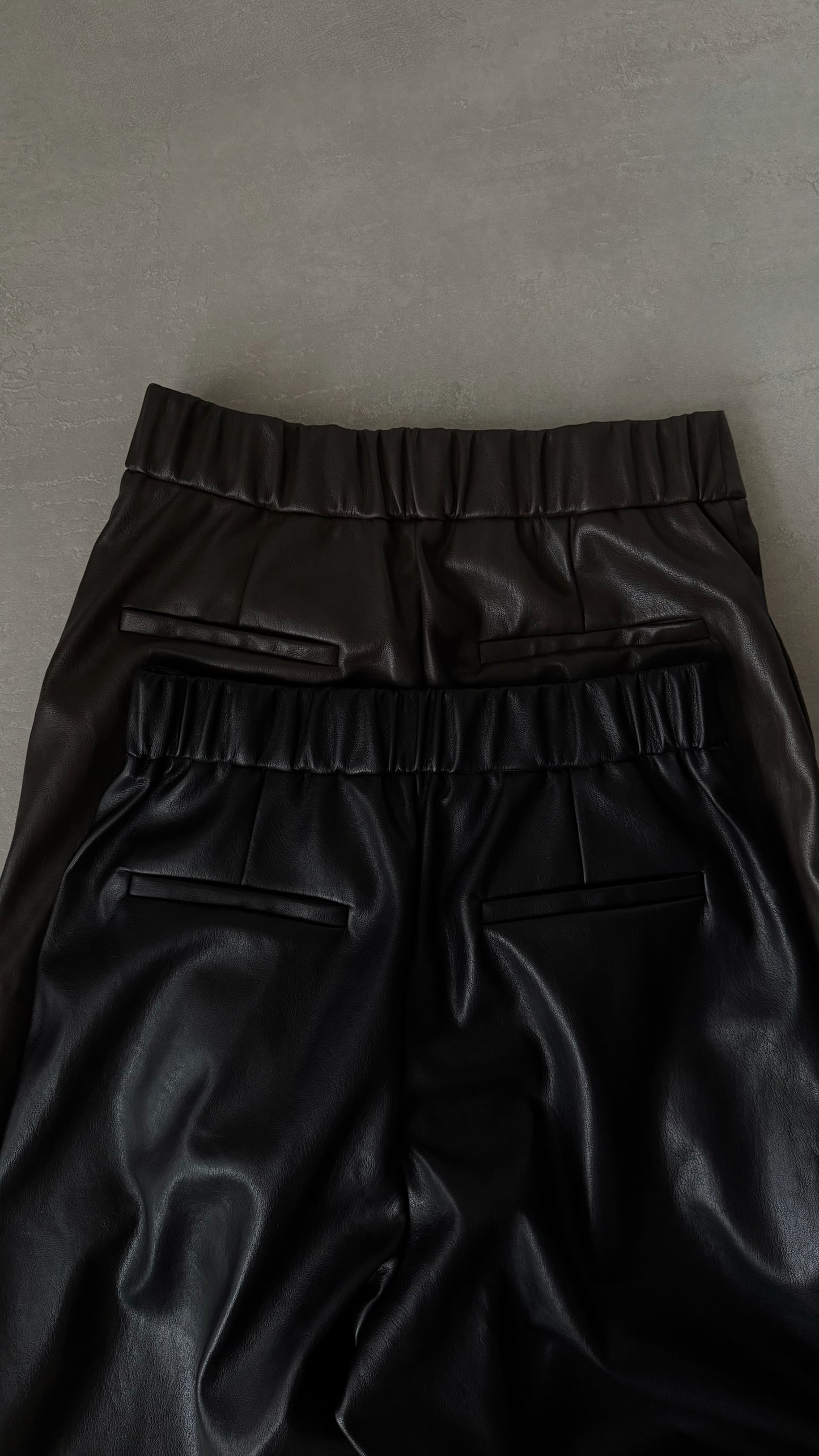 フェイクレザーガウチョパンツ 2225