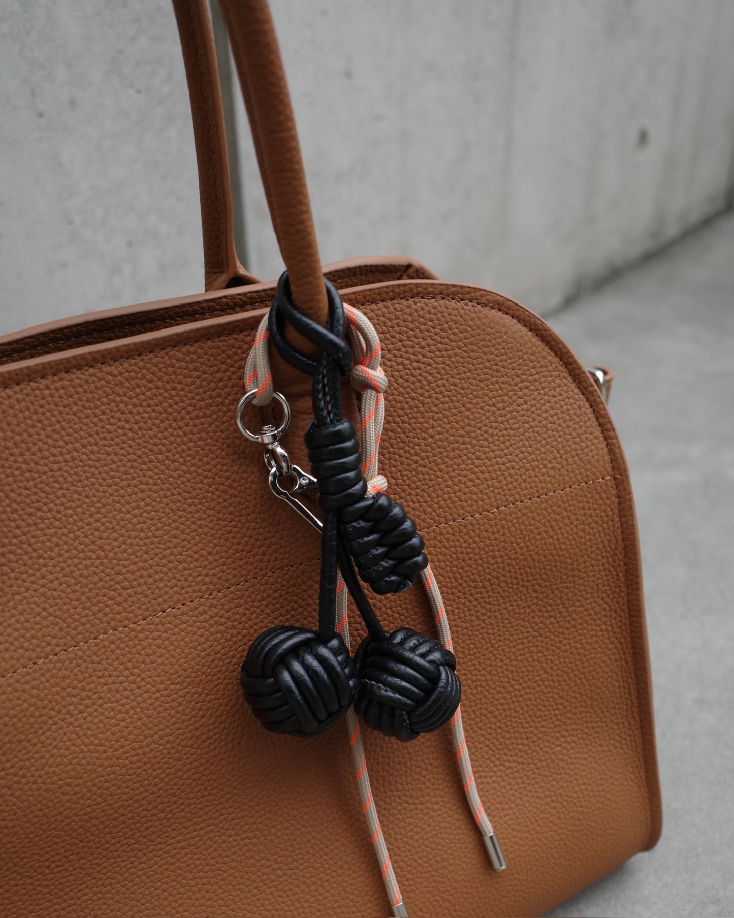 ツインオーブチャーム 2205