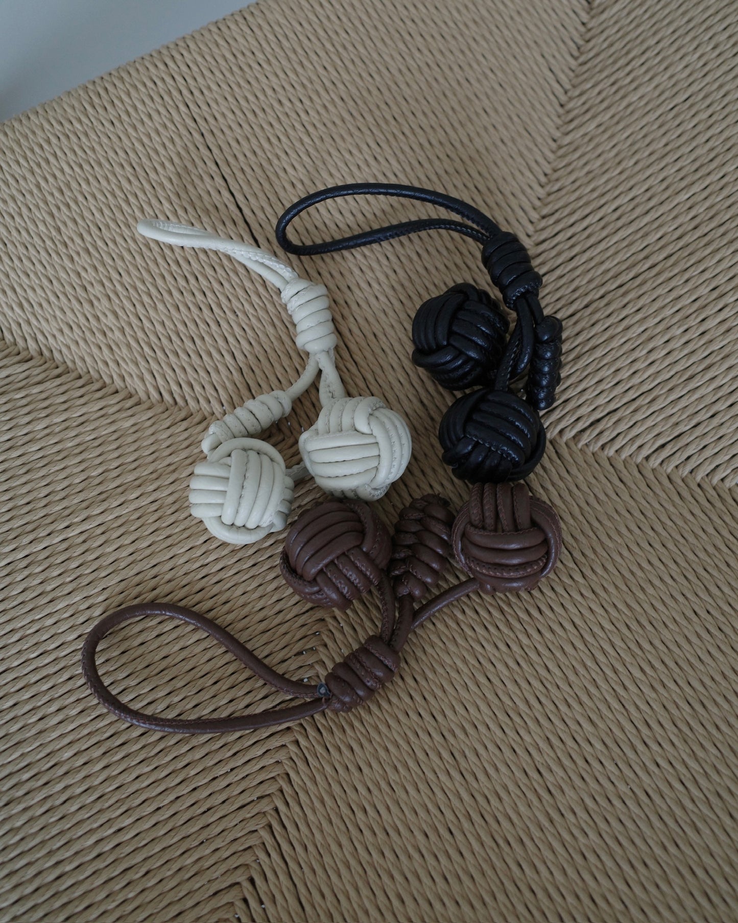 ツインオーブチャーム 2205