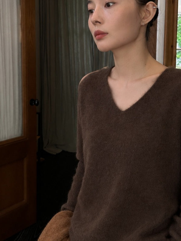 SOFT V-NECK KNIT 2511