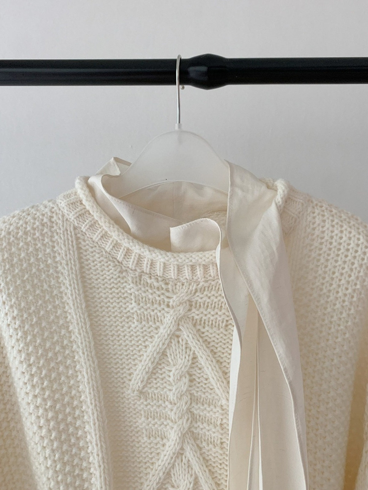 LAYERED LIKE CABLE KNIT 2500
