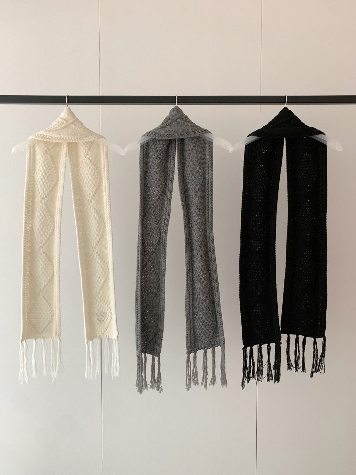 CABLE KNIT MUFFLER 2521
