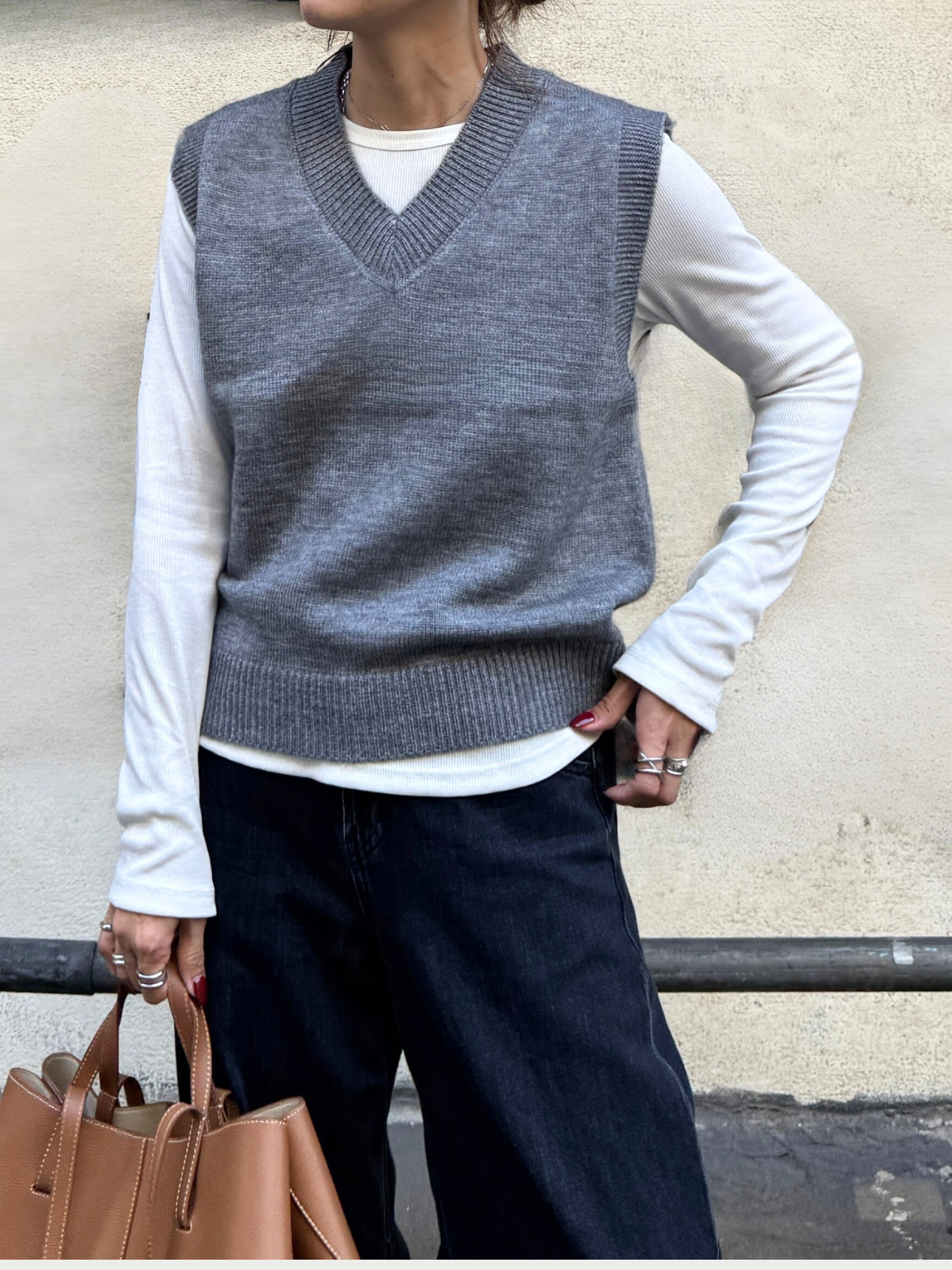 VNECK KNIT VEST × chiiica02