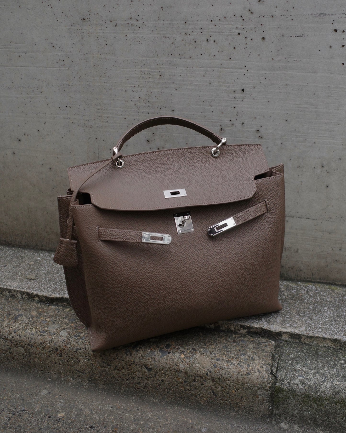 2WAY SQUARE LEATHER BAG 1911