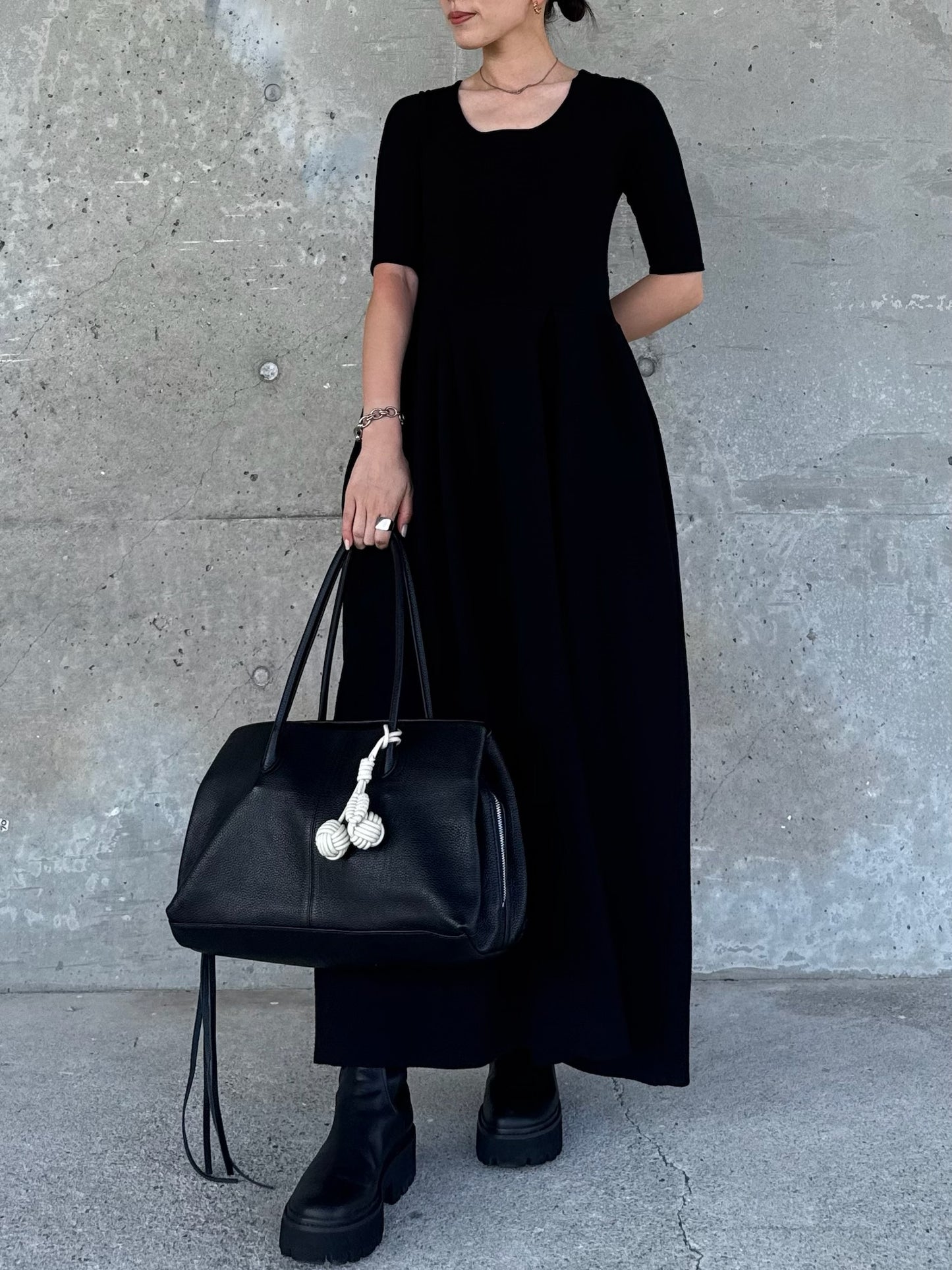 ESSENTIAL LARGE BAG 2494