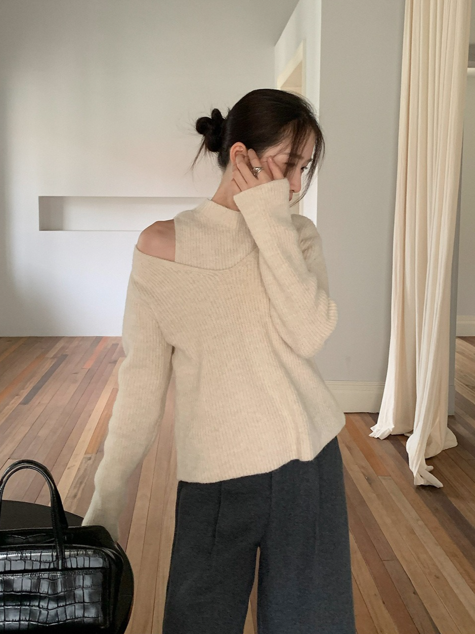 レイヤードプチハイネックニット 2210