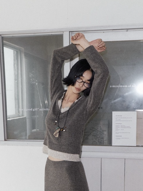 カラーブロックVネックニット 2213