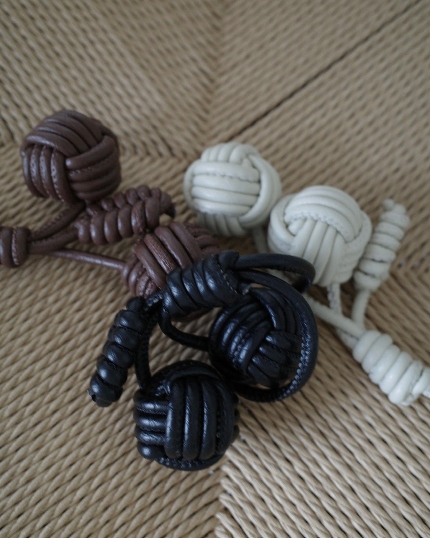 ツインオーブチャーム 2205