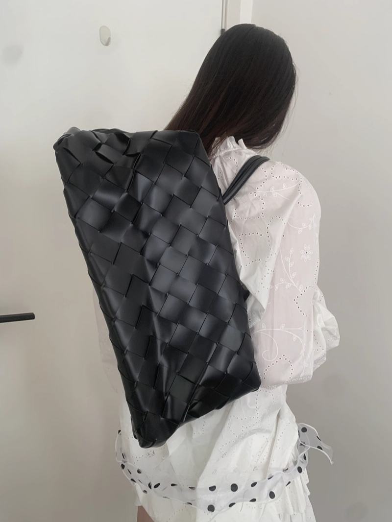 レザー編み込みショルダーバッグ 2139