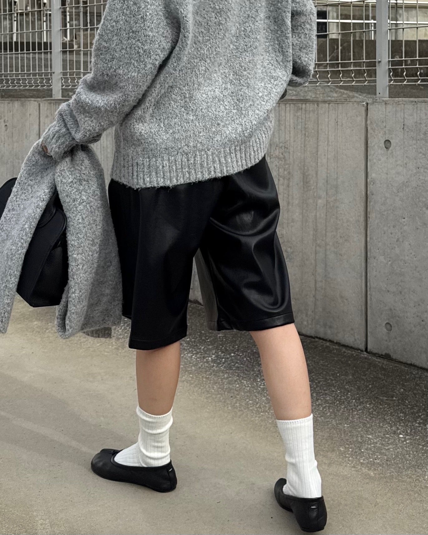 フェイクレザーガウチョパンツ 2225