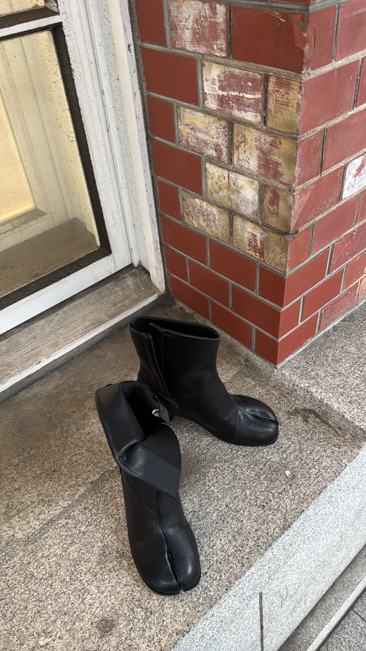 【再入荷】フェイクレザータビショートブーツ 1178