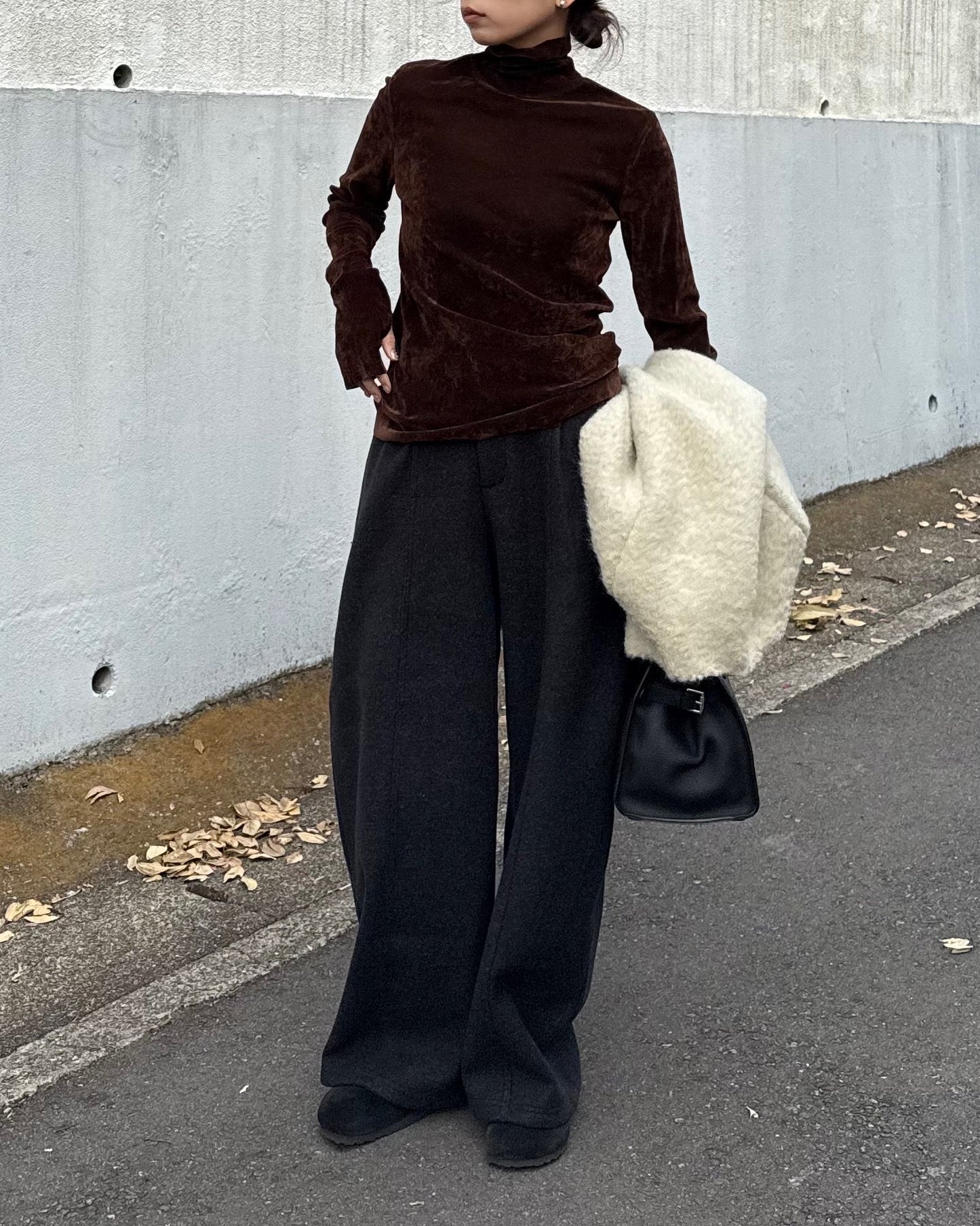 FLOCKED SHEER TURTLENECK 2224