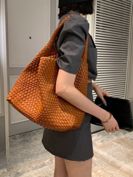 BAG COLLECTION – gypsophila BAG COLLECTION – gypsophila