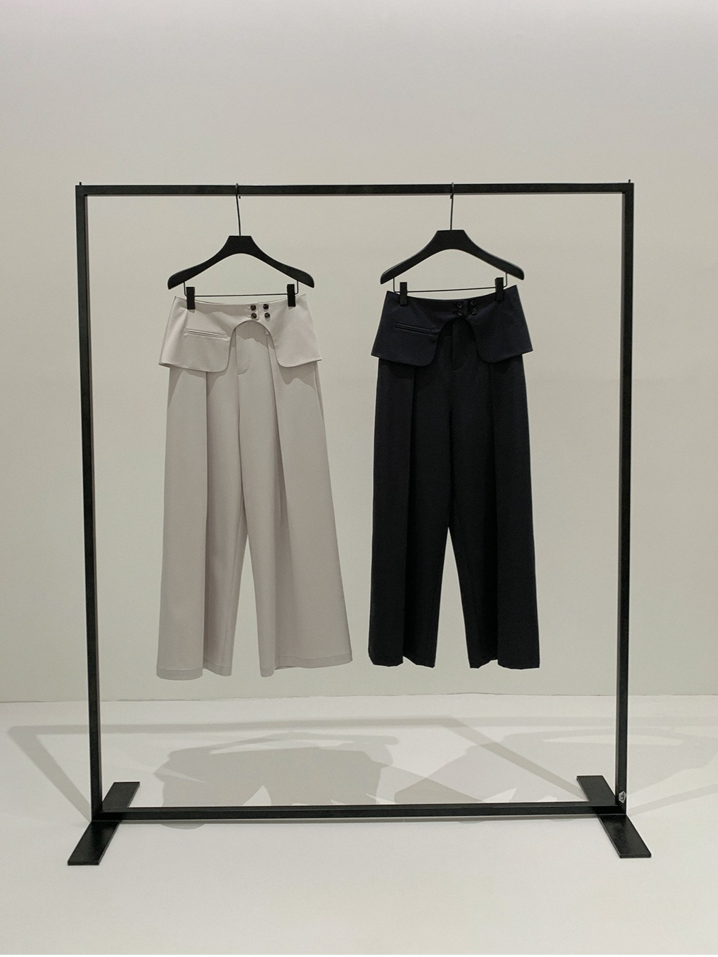 LAYERED FLAP TUCK PANTS 2130