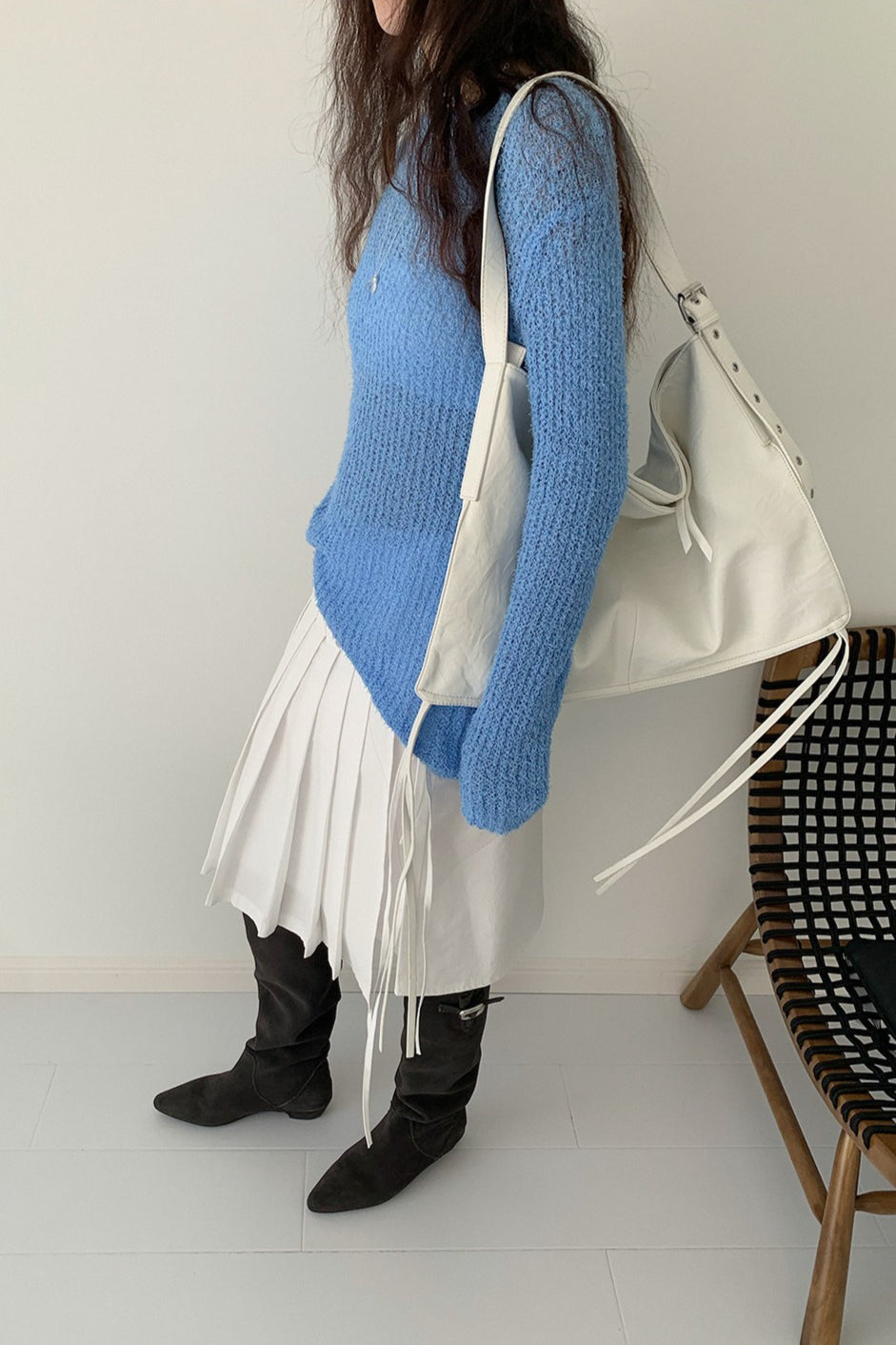 LOOSE ROUND NECK KNIT 2319