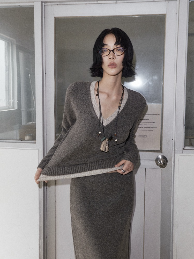 カラーブロックVネックニット 2213