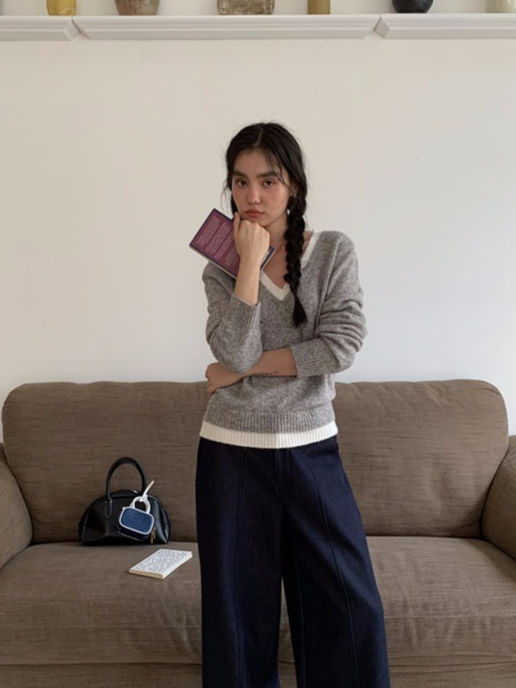 カラーブロックVネックニット 2213