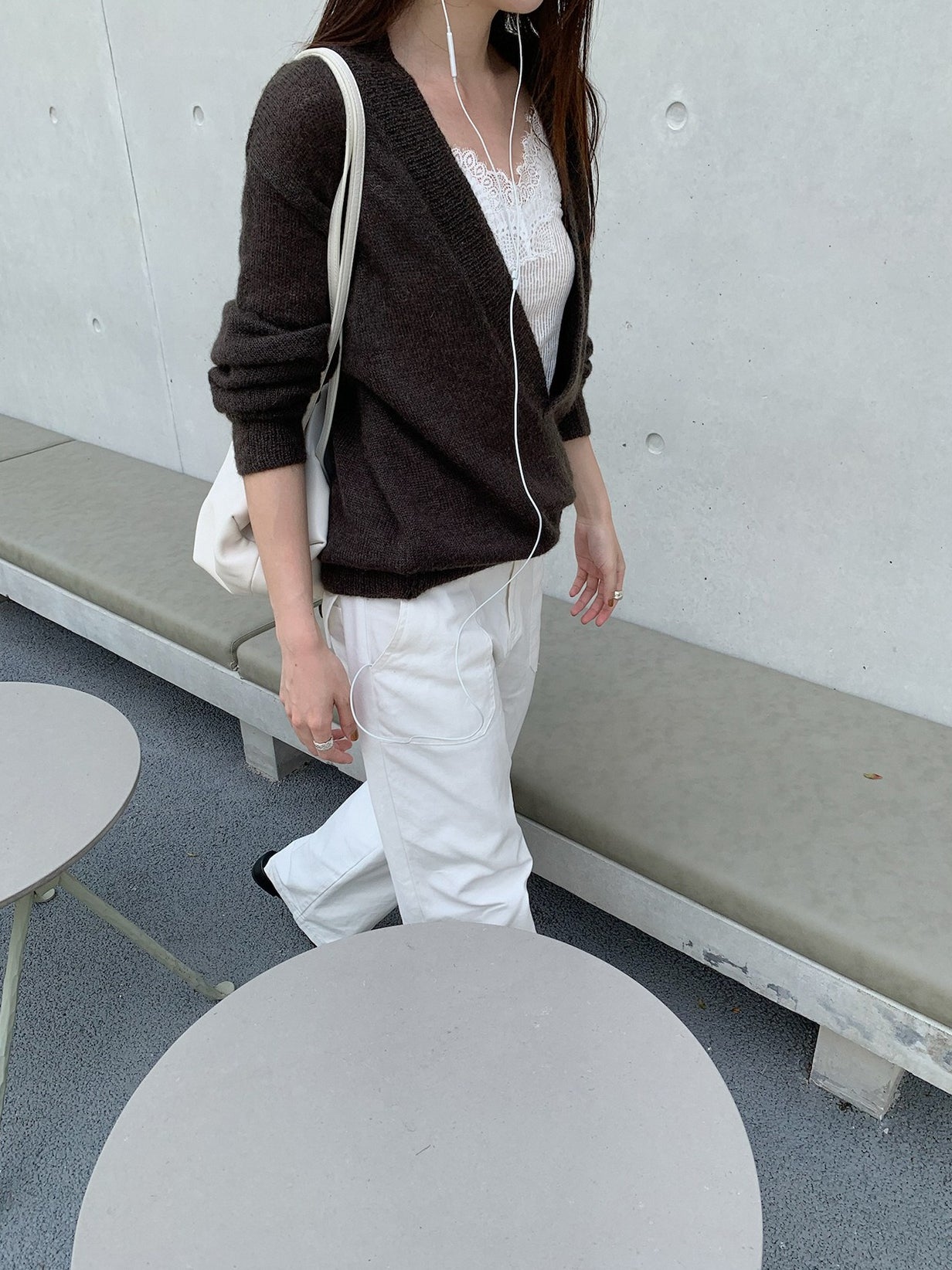 MOHAIR DEEP V-NECK KNIT 2465