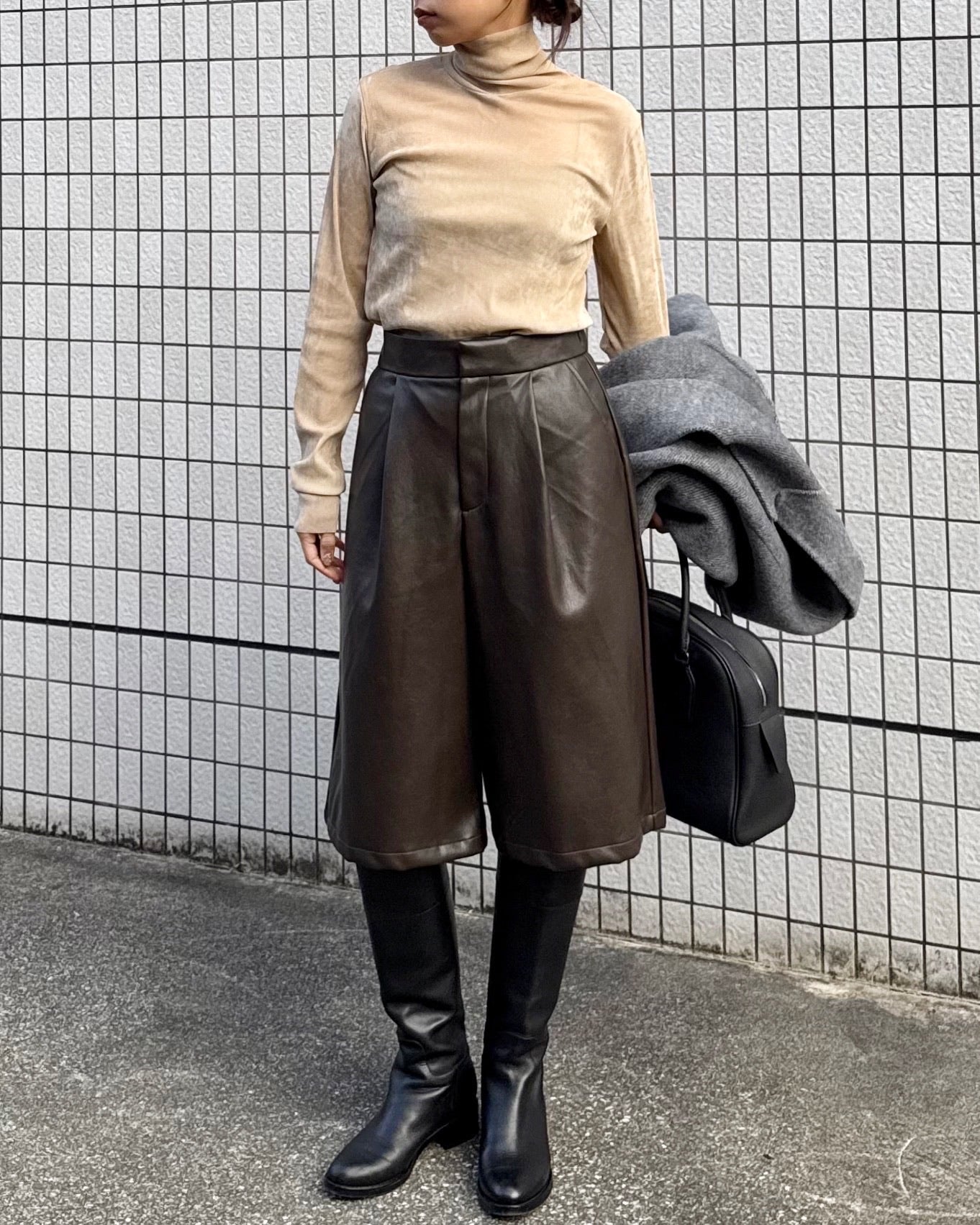 フェイクレザーガウチョパンツ 2225