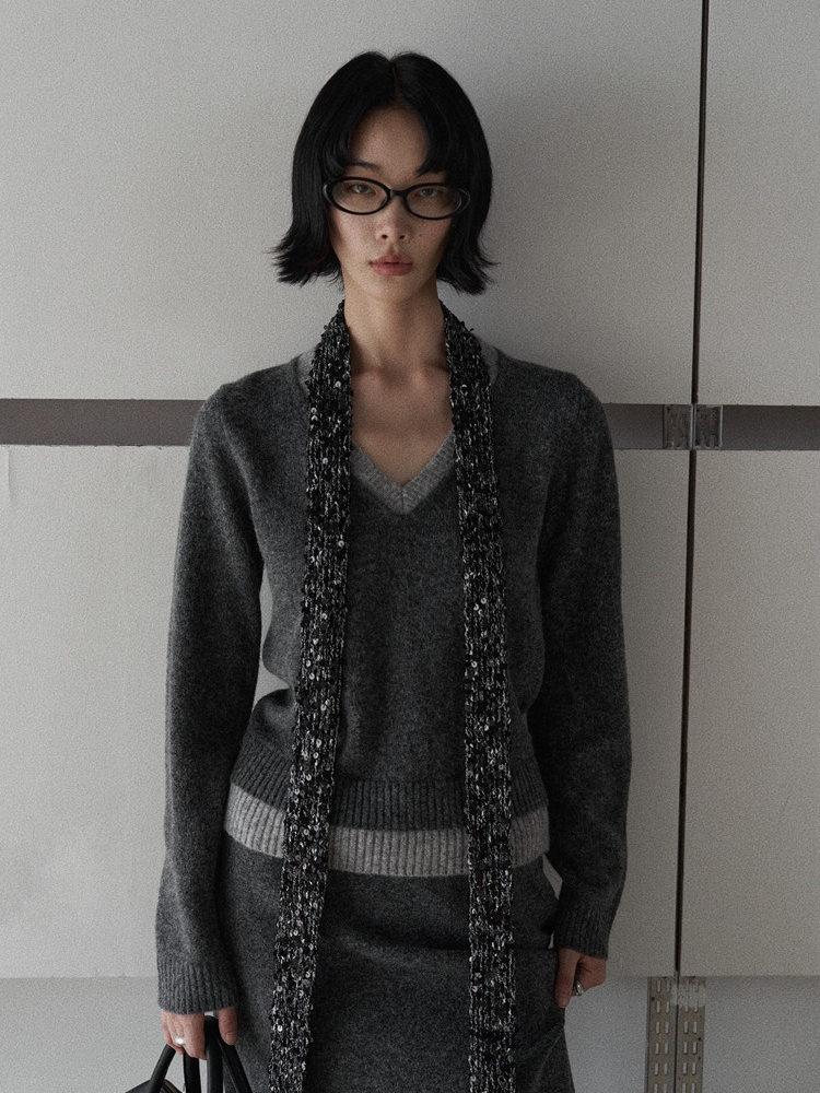 カラーブロックVネックニット 2213