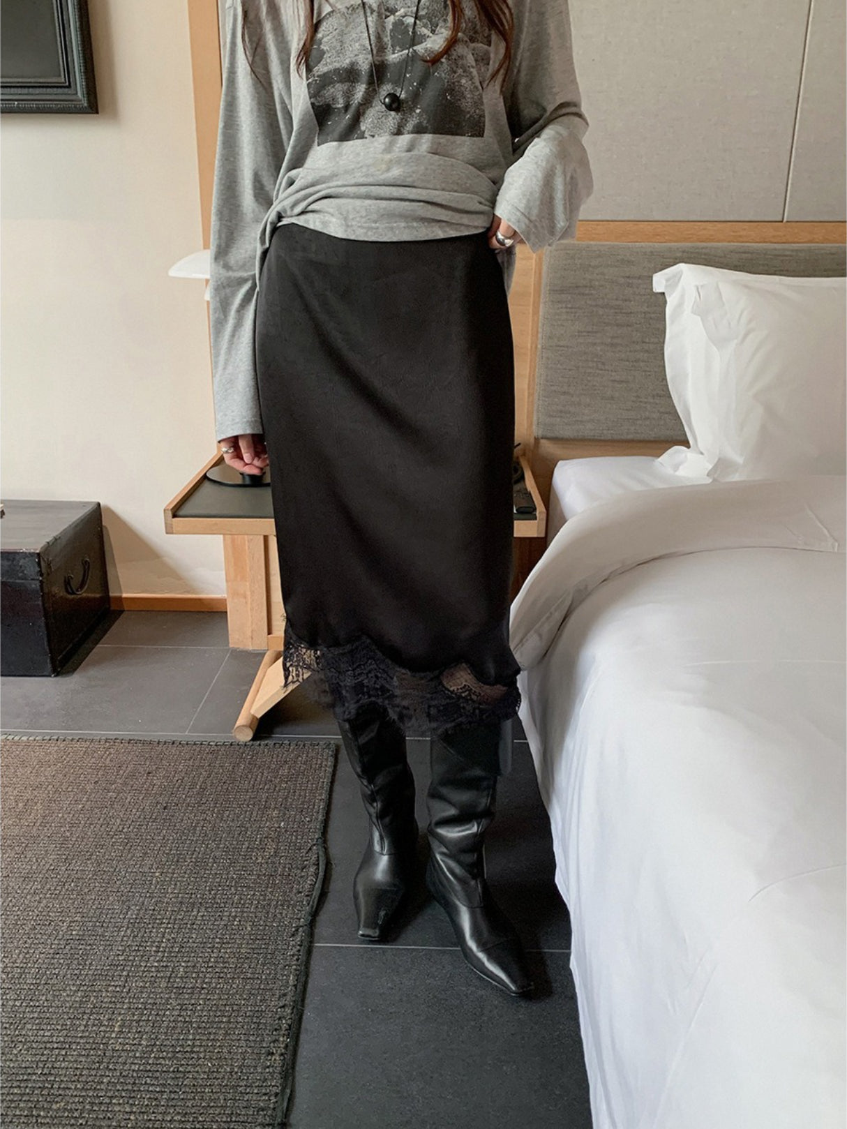 SILKY LACE FRENCH SKIRT 2452