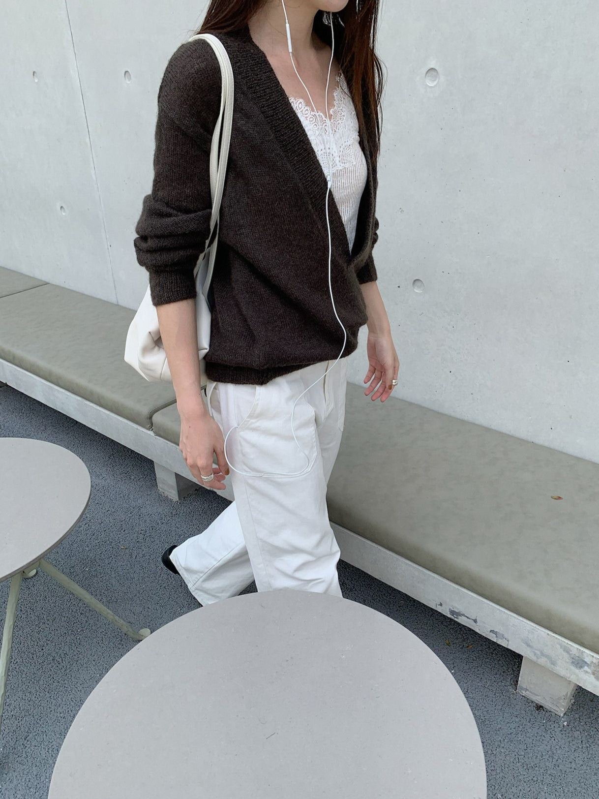 MOHAIR DEEP V-NECK KNIT 2465