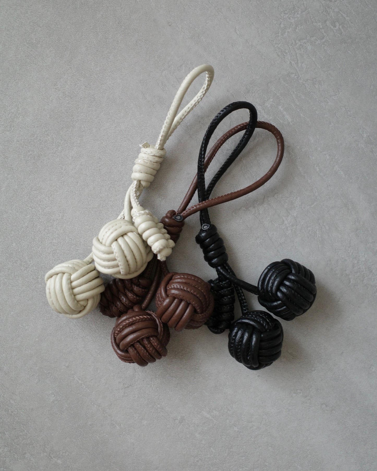 ツインオーブチャーム 2205