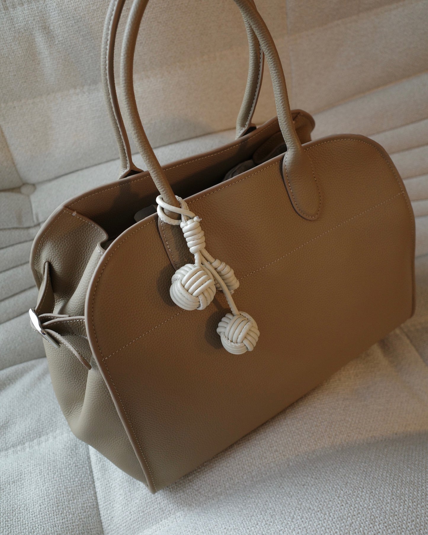 ツインオーブチャーム 2205